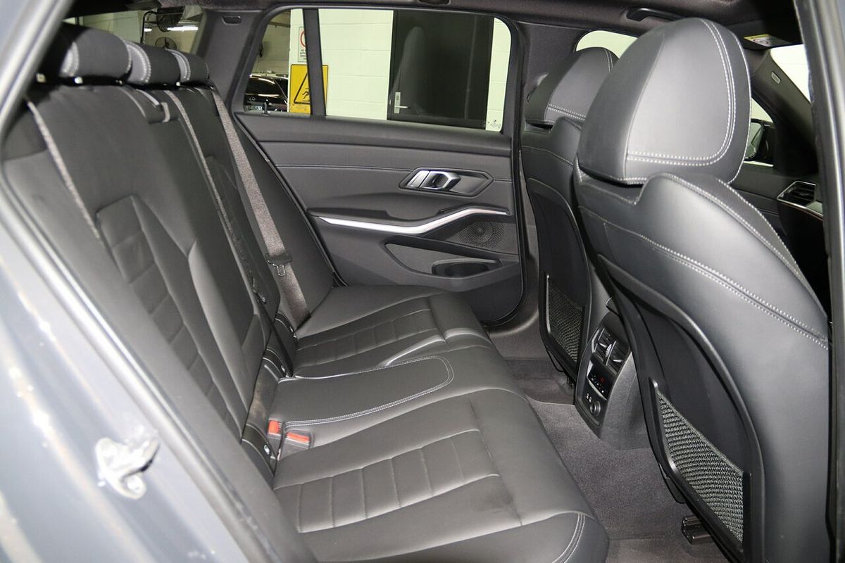 2019 BMW 3 Series 330i M Sport G21