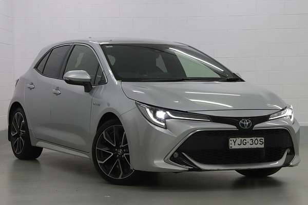 2019 Toyota Corolla ZR Hybrid ZWE211R