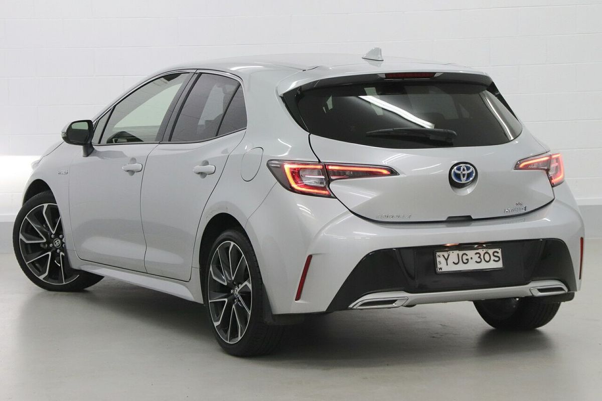 2019 Toyota Corolla ZR Hybrid ZWE211R
