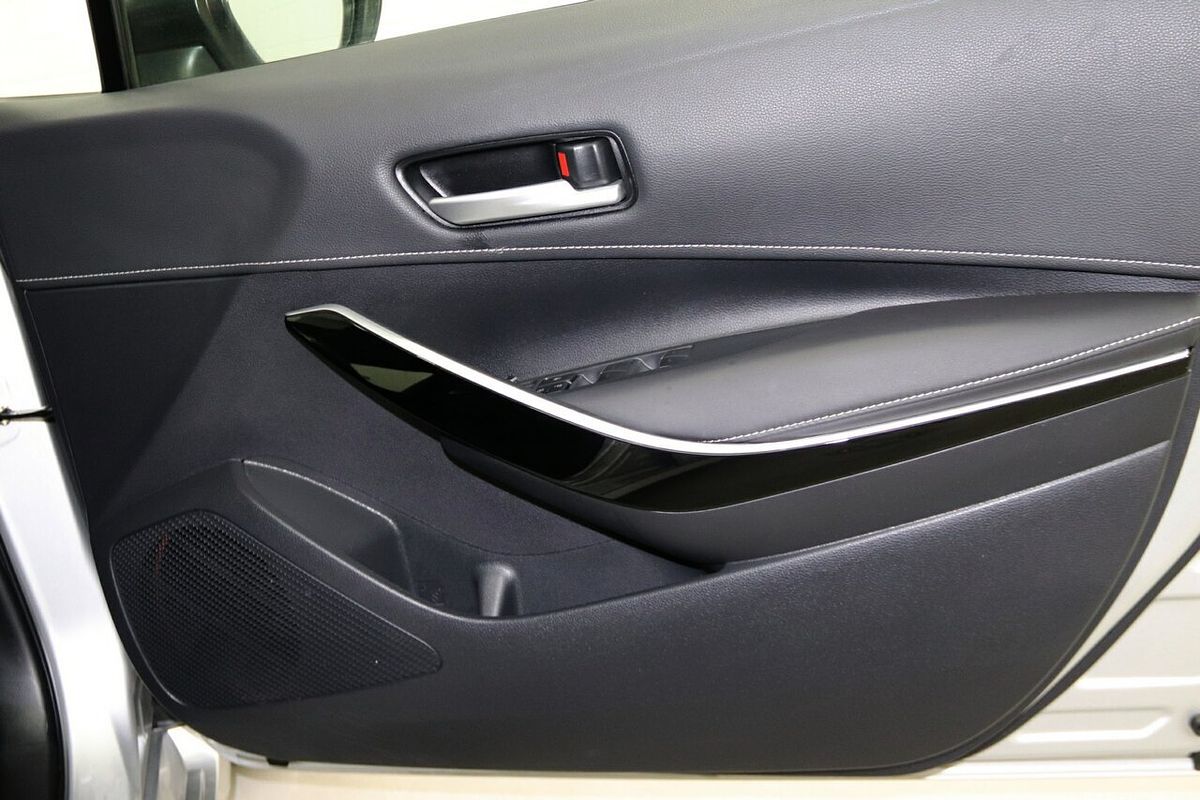 2019 Toyota Corolla ZR Hybrid ZWE211R
