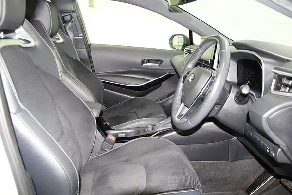 2019 Toyota Corolla ZR Hybrid ZWE211R