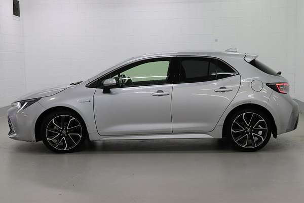 2019 Toyota Corolla ZR Hybrid ZWE211R