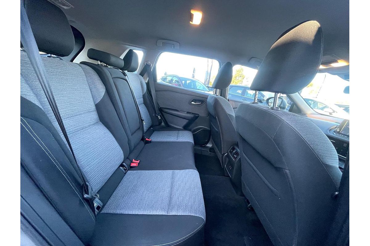 2024 Nissan X-TRAIL ST T33