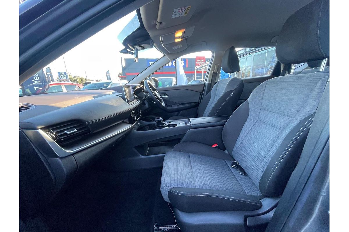 2024 Nissan X-TRAIL ST T33