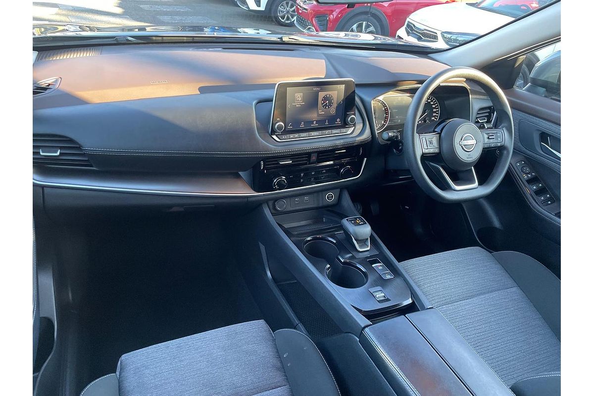 2024 Nissan X-TRAIL ST T33