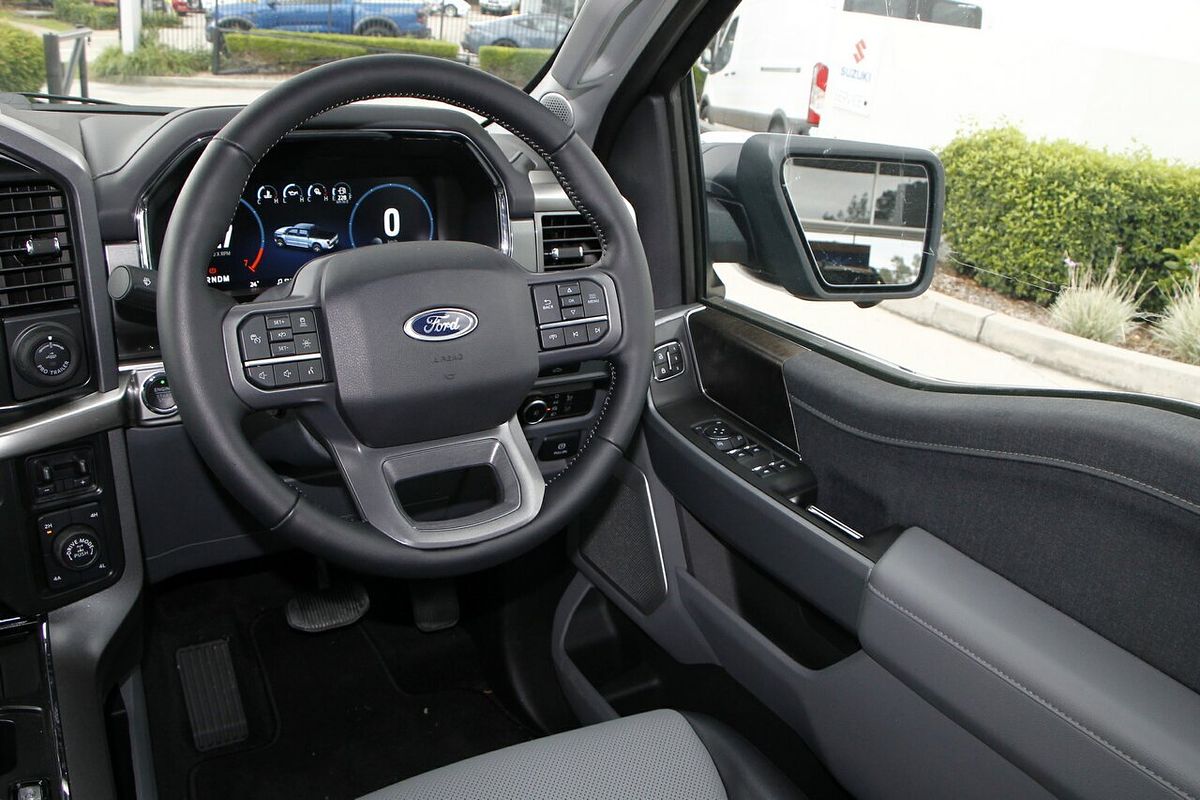 2023 Ford F-150 Lariat 4X4 LWB