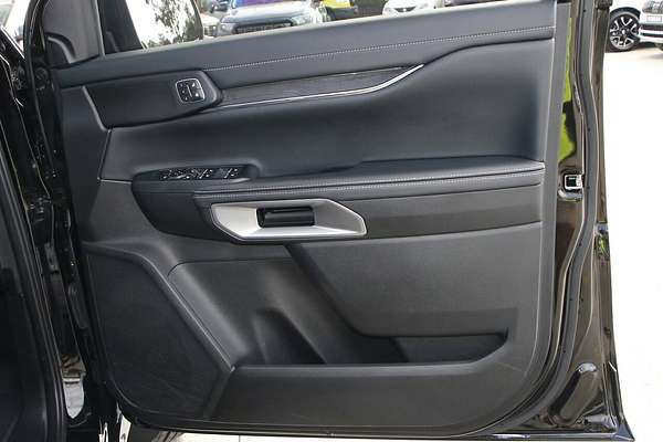 2023 Ford Everest Platinum