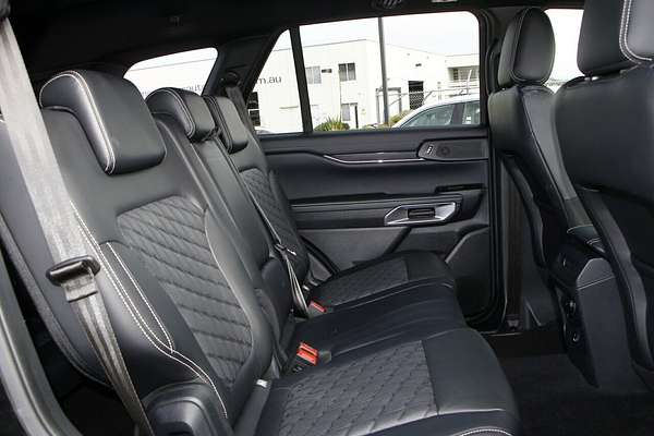 2023 Ford Everest Platinum
