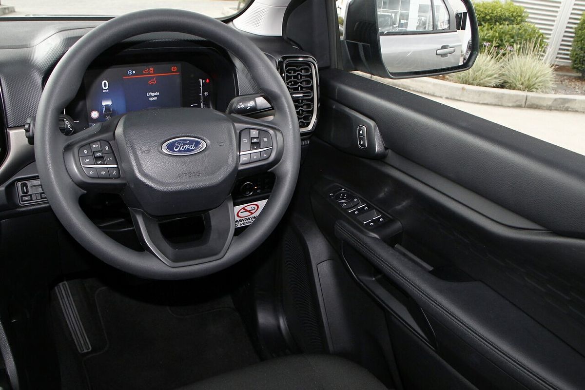 2024 Ford Everest Ambiente