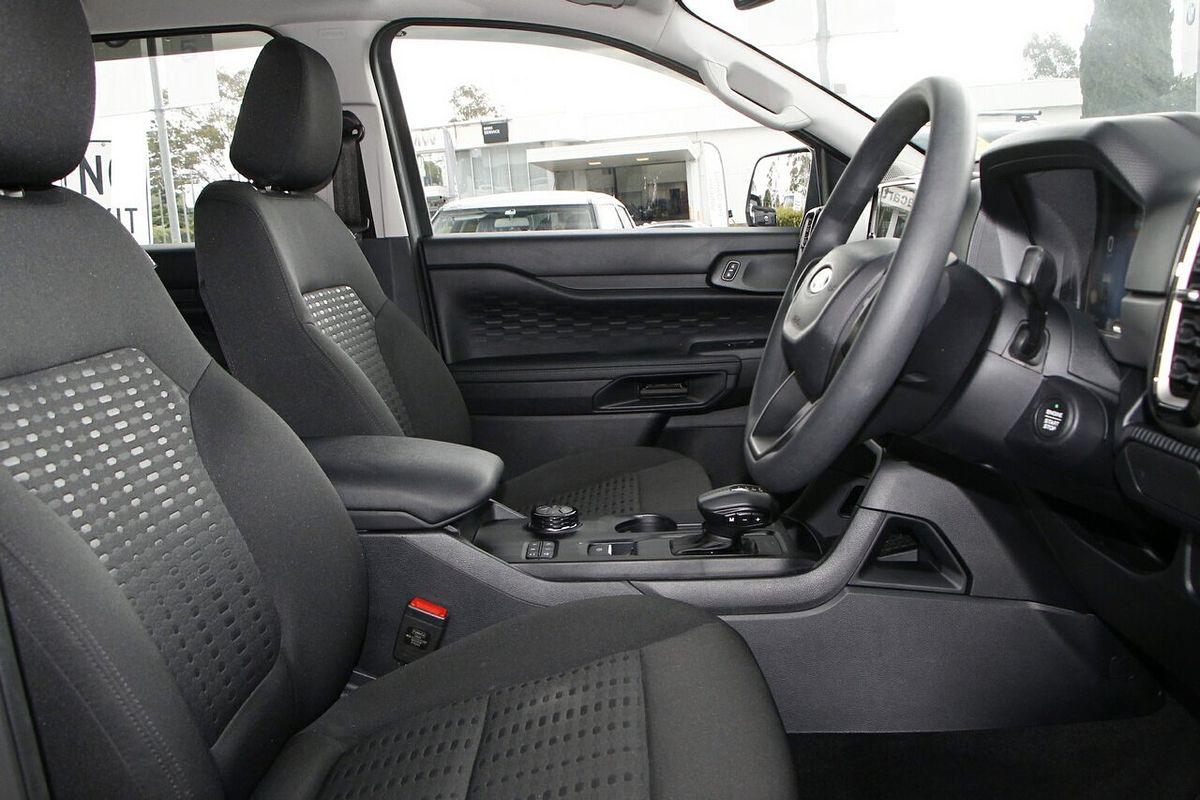 2024 Ford Everest Ambiente