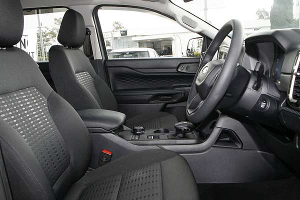 2024 Ford Everest Ambiente