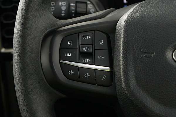 2024 Ford Everest Ambiente