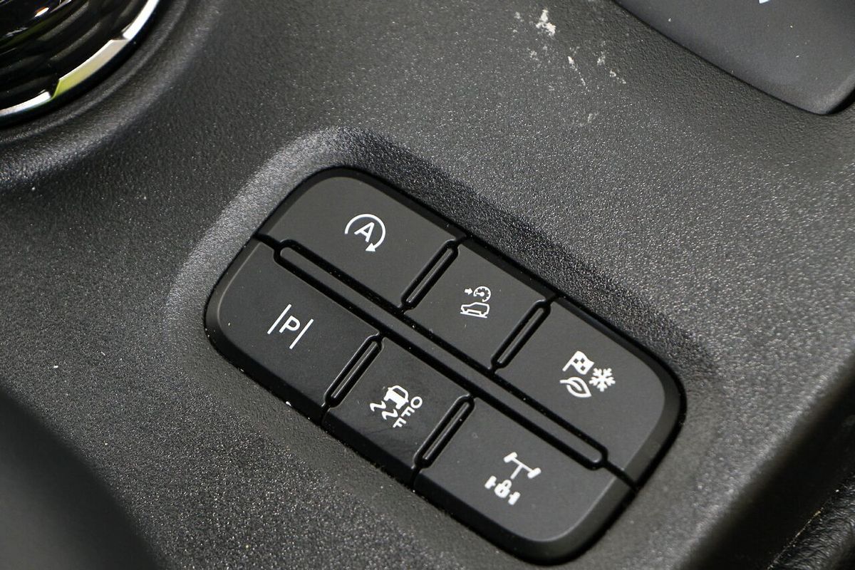 2024 Ford Everest Ambiente