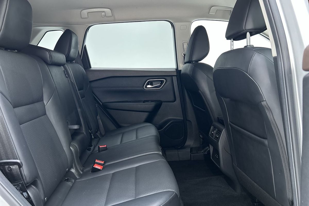 2023 Nissan X-TRAIL ST-L T33