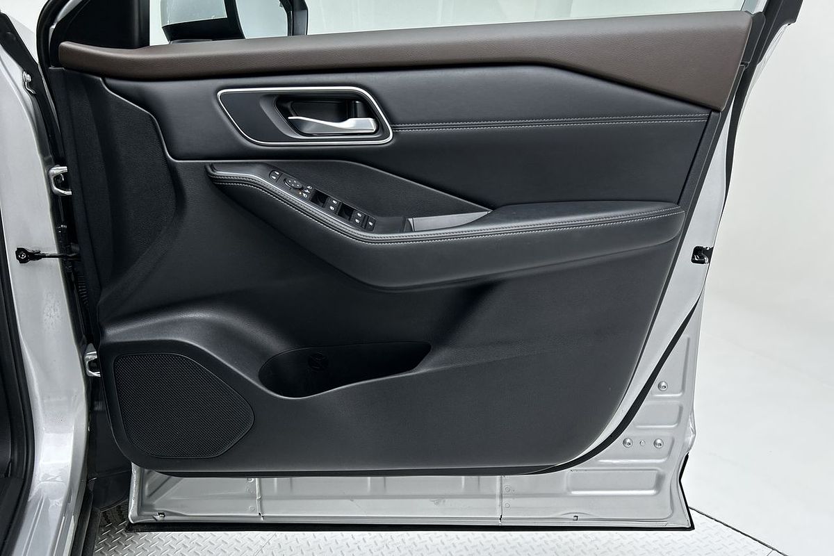 2023 Nissan X-TRAIL ST-L T33