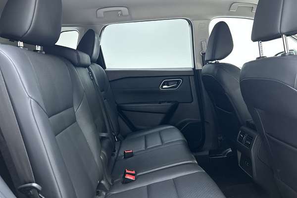 2023 Nissan X-TRAIL ST-L T33