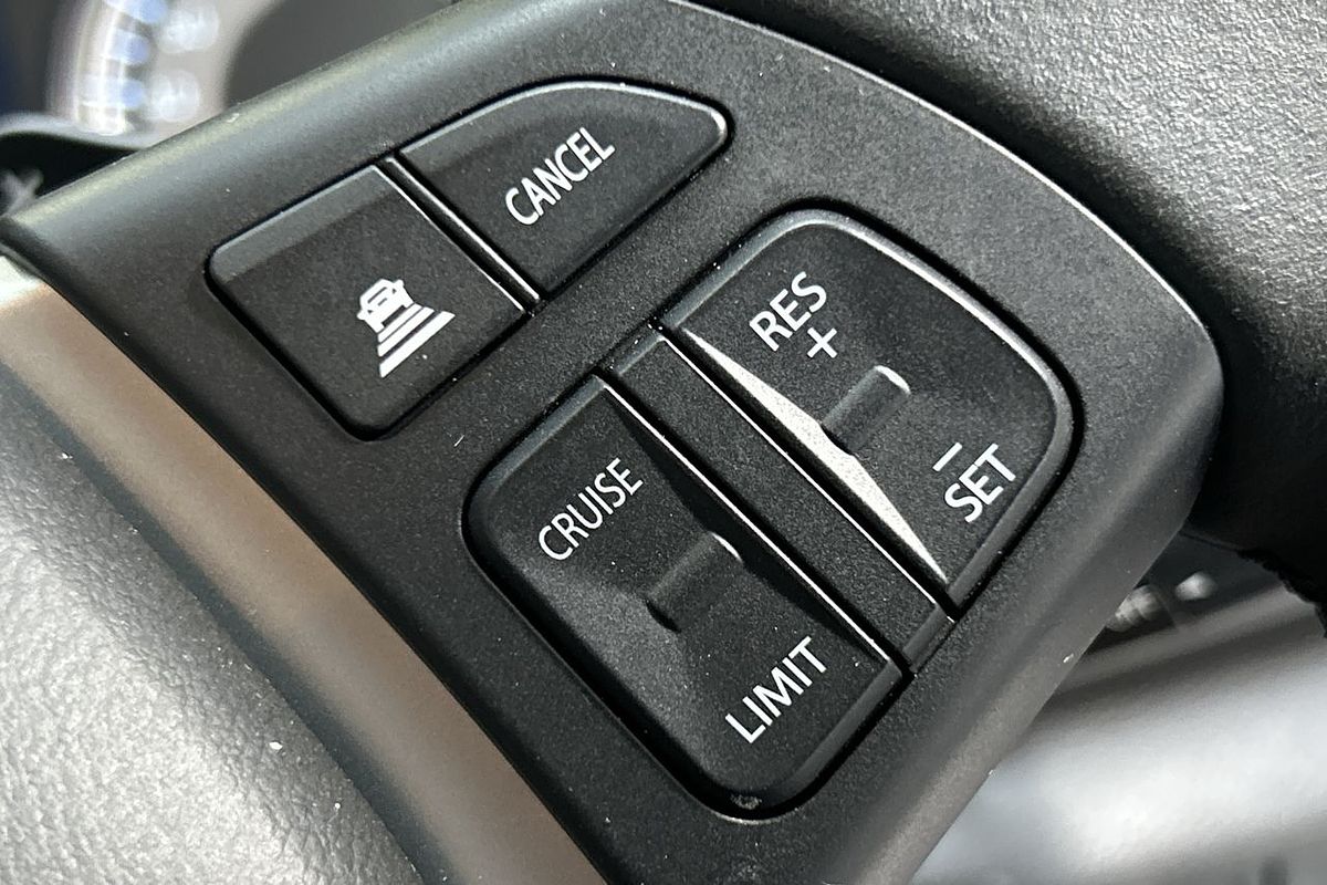 2023 Suzuki S-Cross Plus JYB