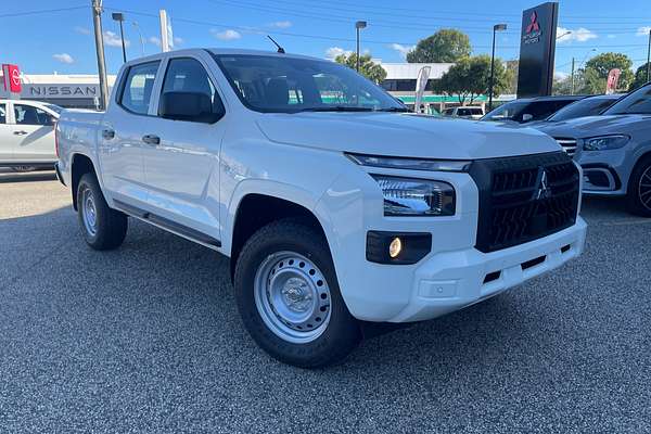 2024 Mitsubishi Triton GLX MV 4X4