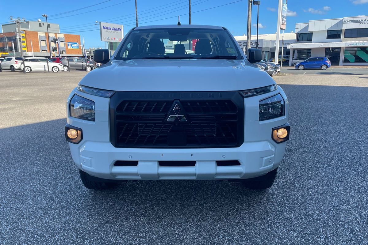 2024 Mitsubishi Triton GLX MV 4X4