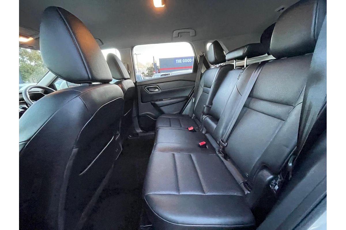 2024 Nissan X-TRAIL ST-L T33