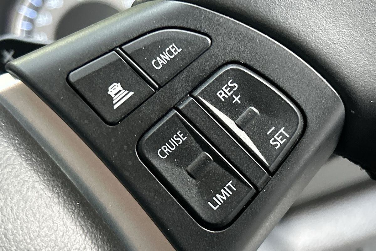 2023 Suzuki S-Cross Plus JYB