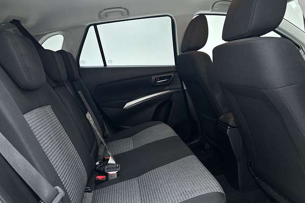 2023 Suzuki S-Cross Plus JYB