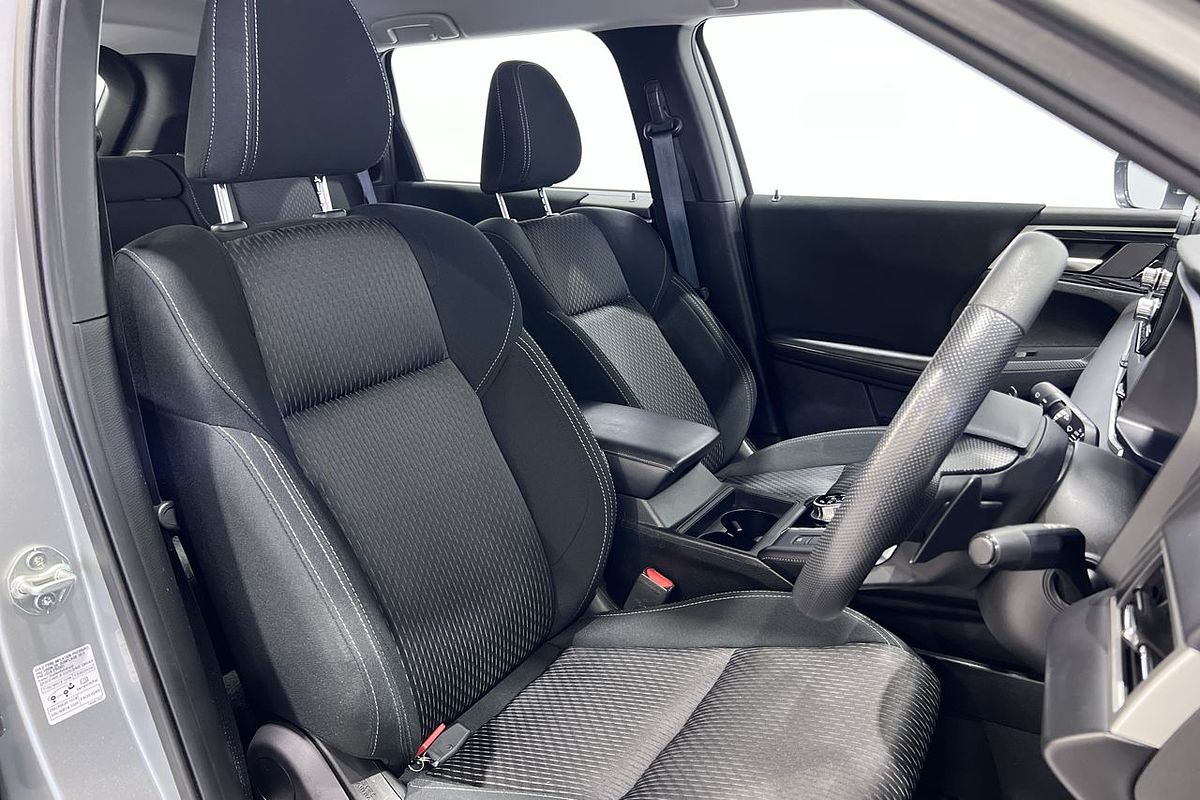 2023 Mitsubishi Outlander ES ZM
