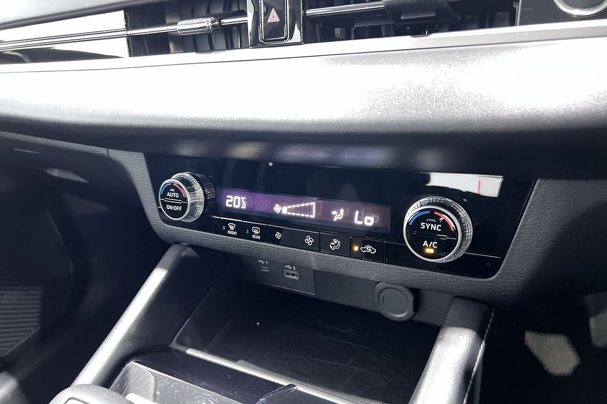 2023 Mitsubishi Outlander ES ZM