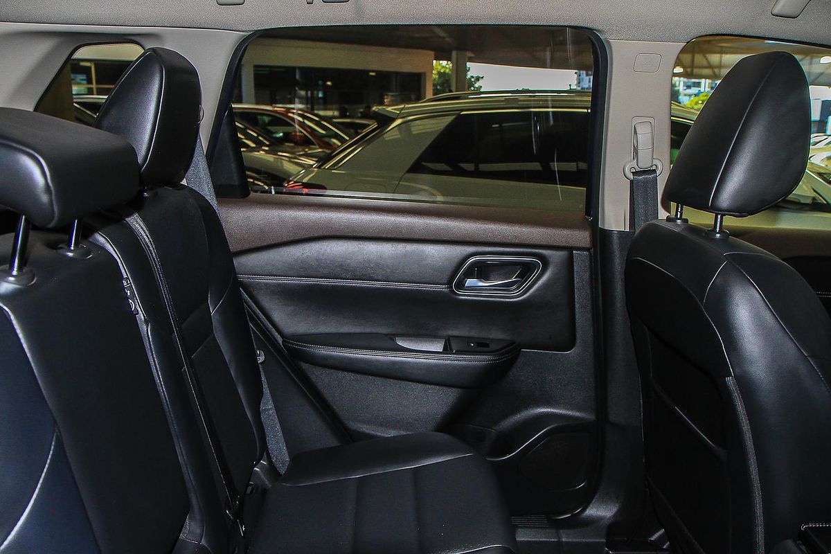 2023 Nissan X-TRAIL ST-L T33