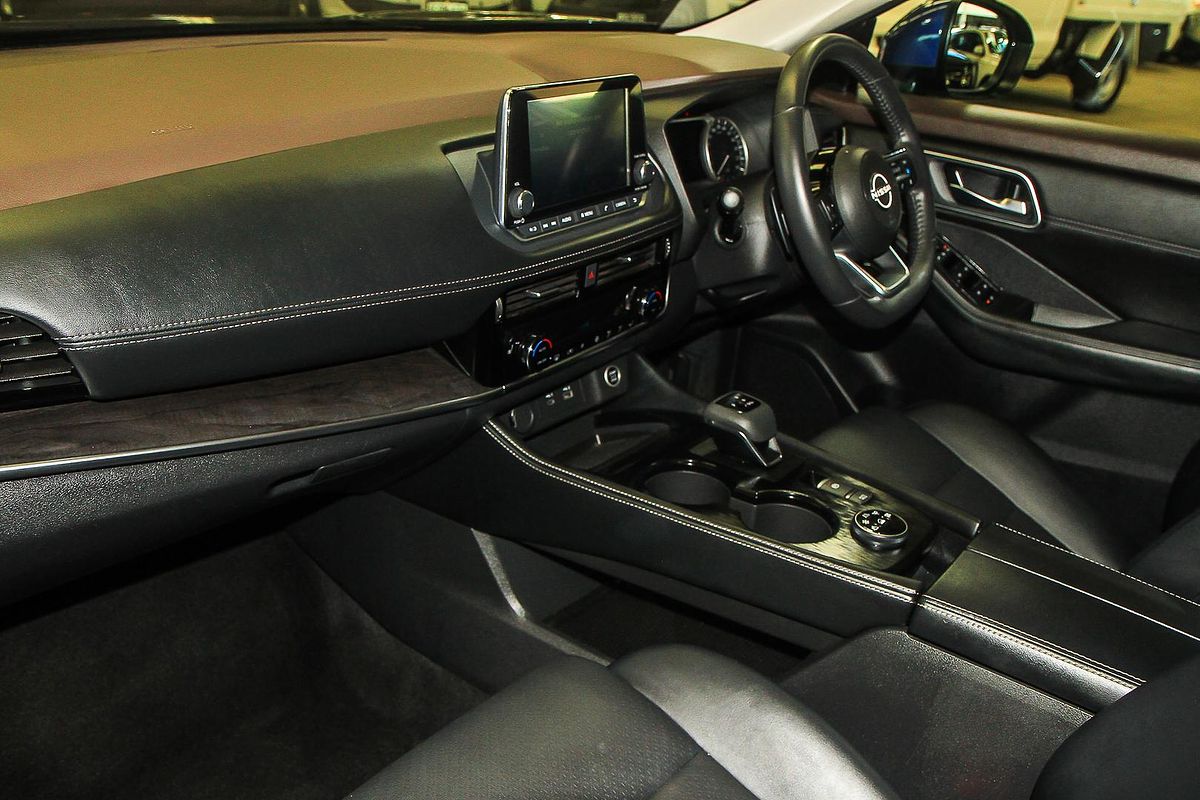 2023 Nissan X-TRAIL ST-L T33