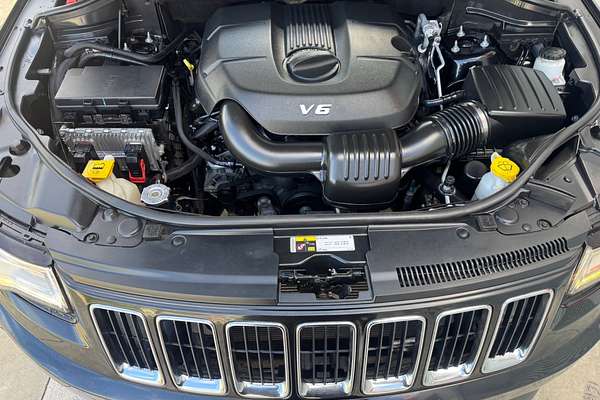 2013 Jeep Grand Cherokee Laredo WK