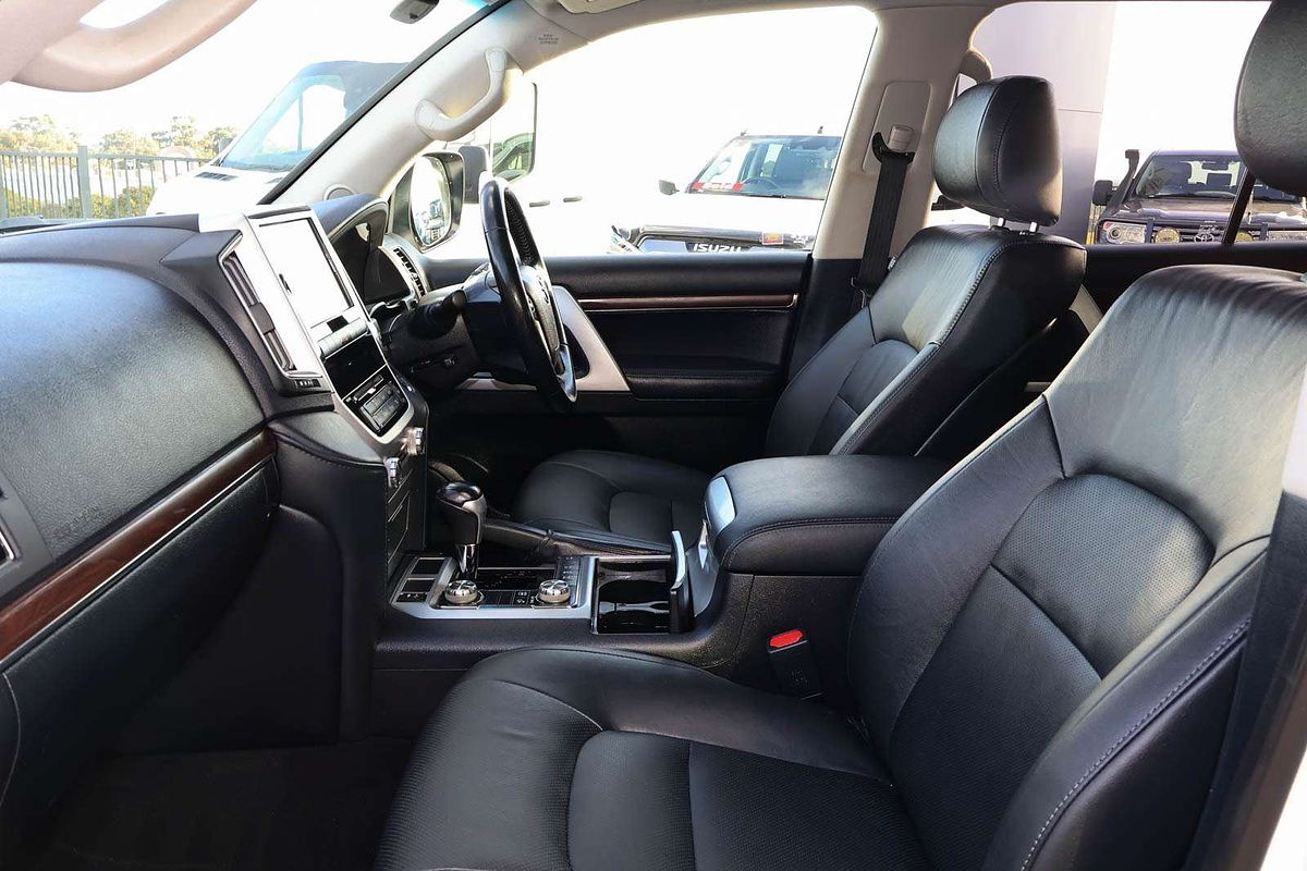 2020 Toyota Landcruiser VX VDJ200R