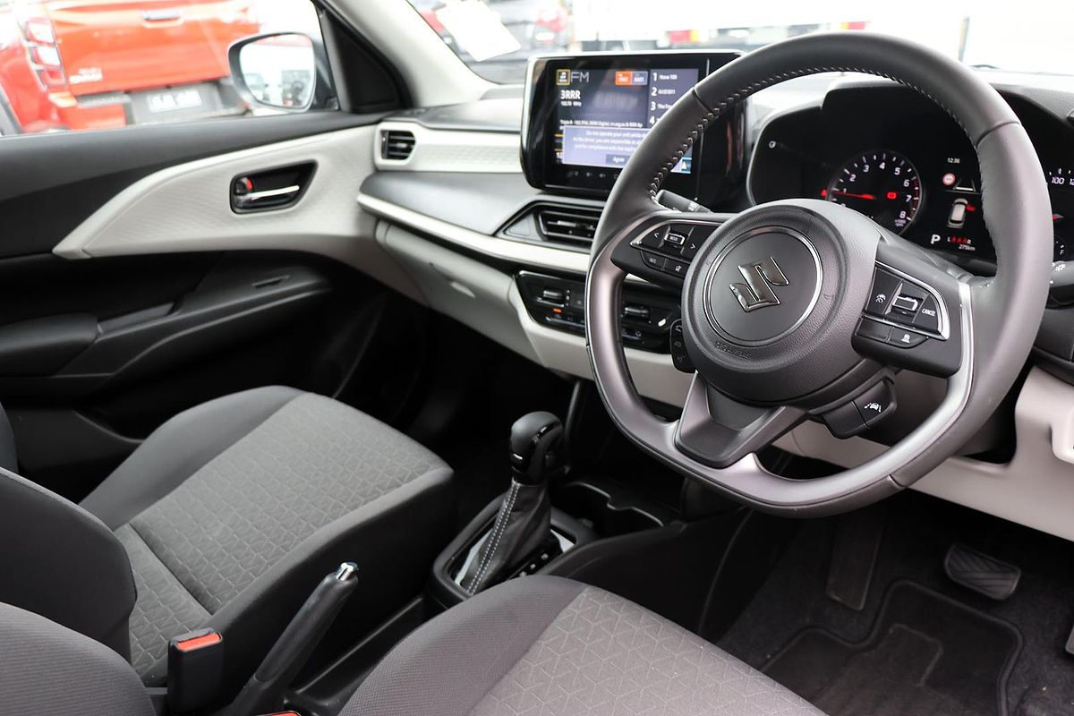 2024 Suzuki Swift Hybrid Plus UZ