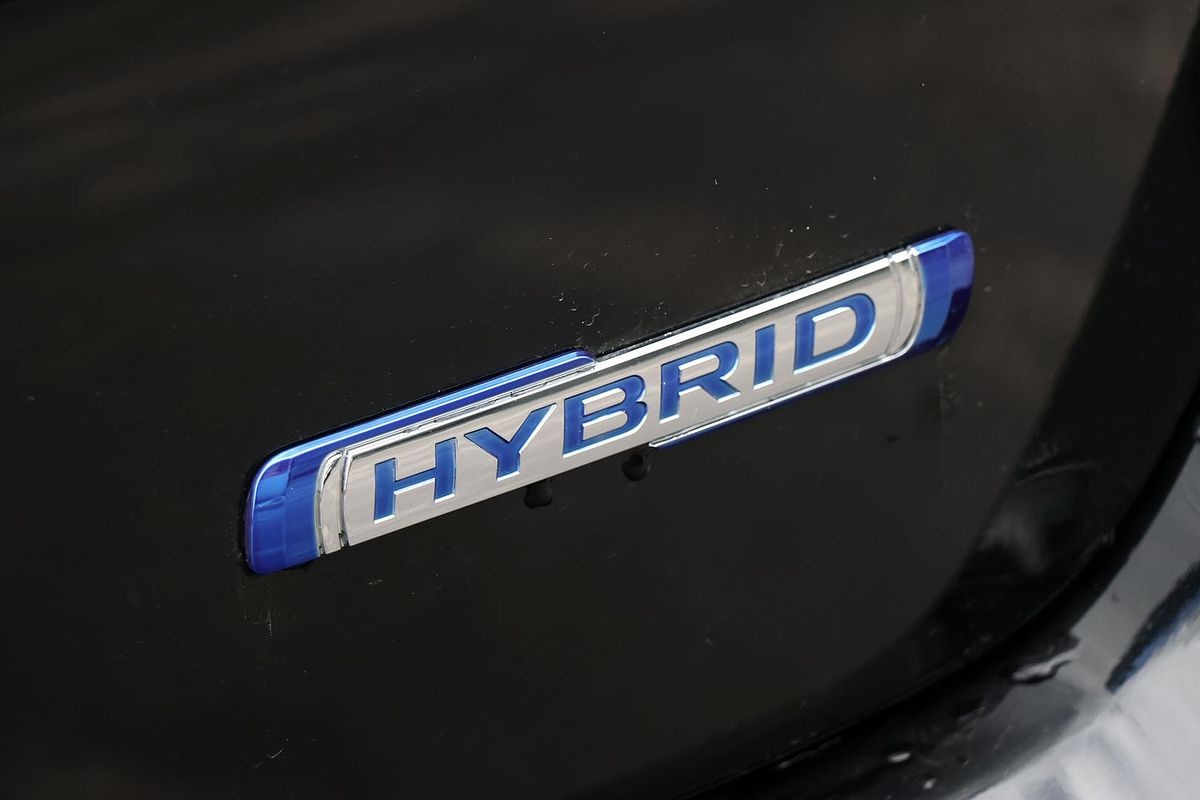 2024 Suzuki Swift Hybrid Plus UZ