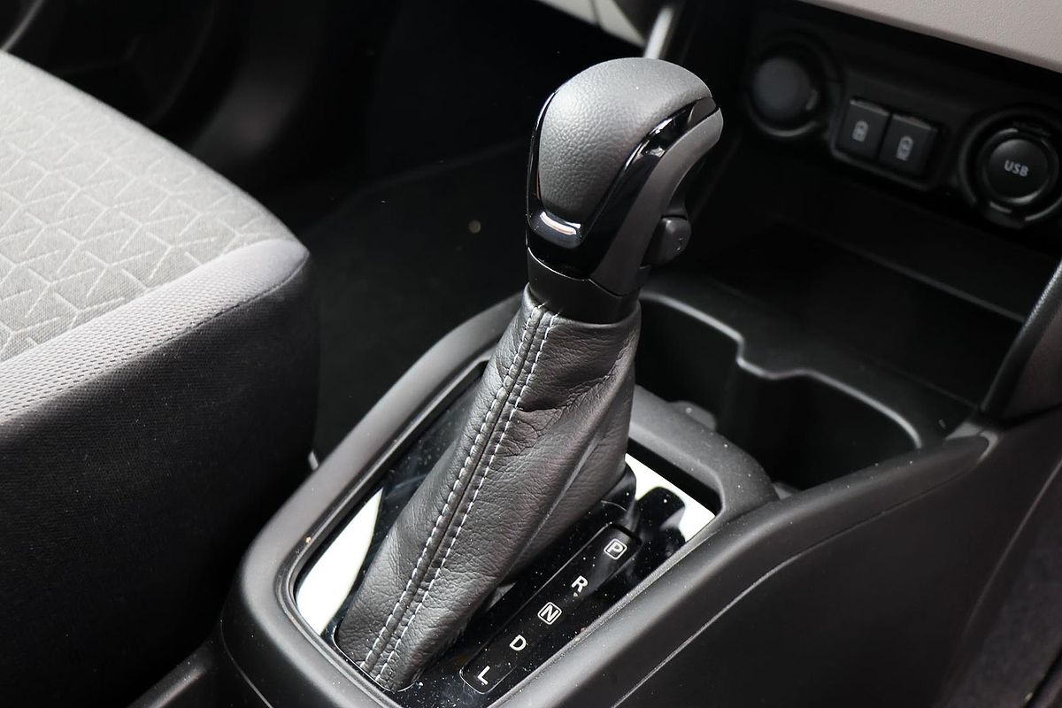 2024 Suzuki Swift Hybrid Plus UZ