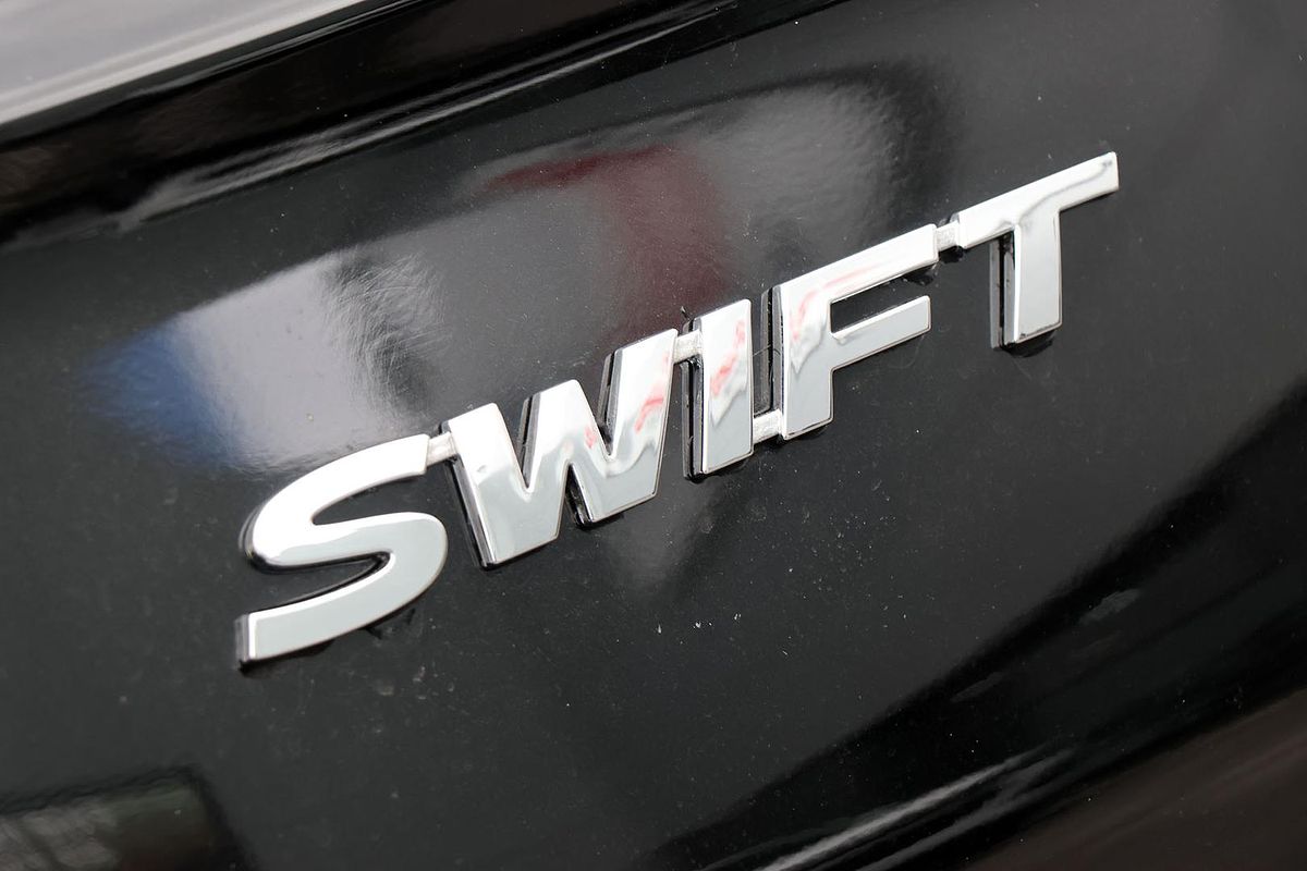 2024 Suzuki Swift Hybrid Plus UZ
