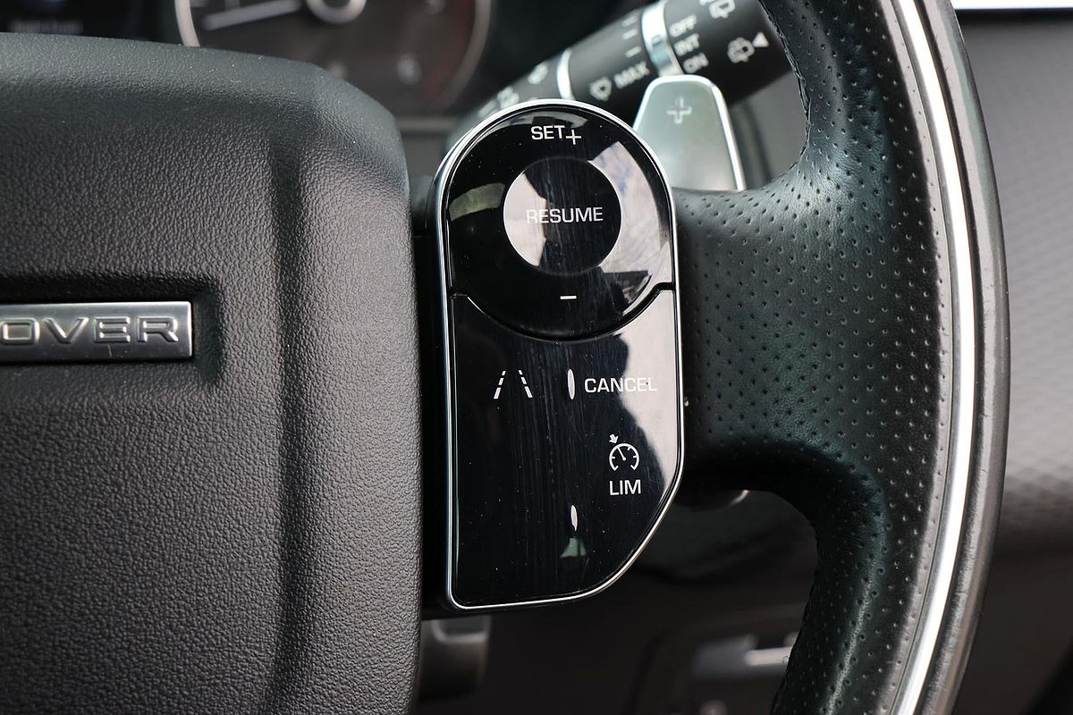 2017 Land Rover Range Rover Velar D240 L560