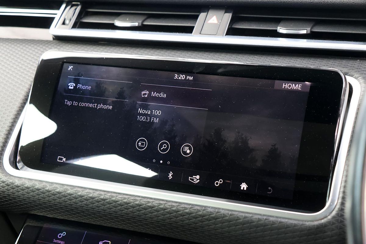 2017 Land Rover Range Rover Velar D240 L560