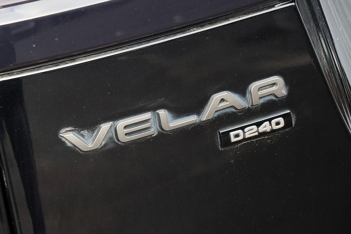 2017 Land Rover Range Rover Velar D240 L560