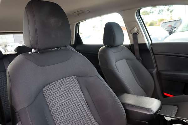 2022 Kia Sportage S NQ5