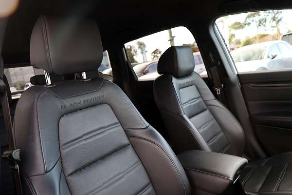 2023 Honda CR-V Black Edition RW