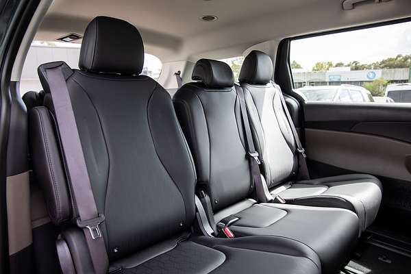 2025 Kia Carnival Sport KA4 PE