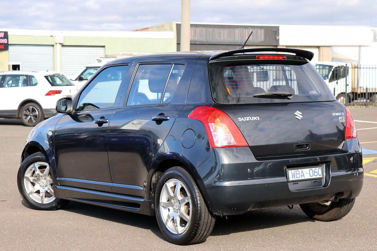 2007 Suzuki Swift RS415