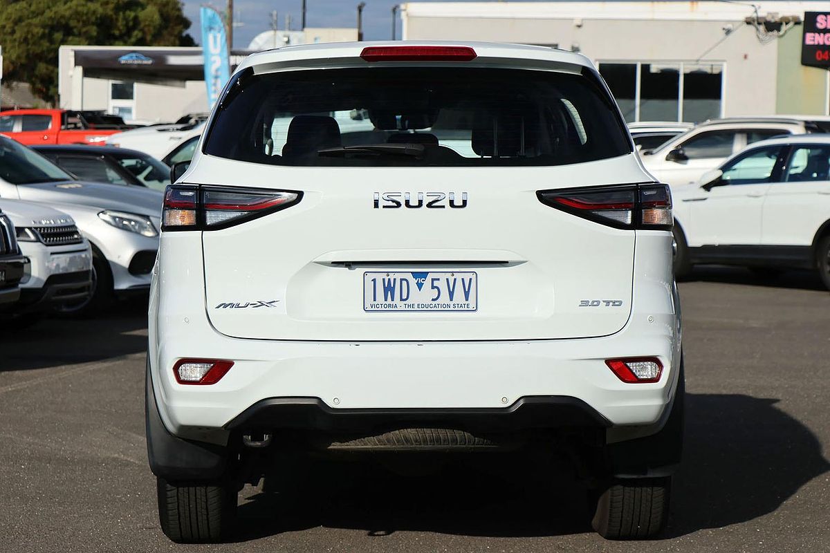 2022 Isuzu MU-X LS-M