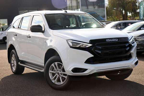 2022 Isuzu MU-X LS-M
