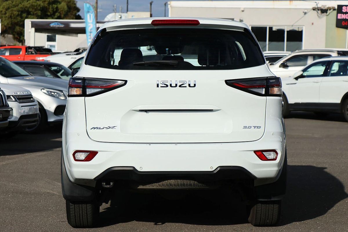 2022 Isuzu MU-X LS-M