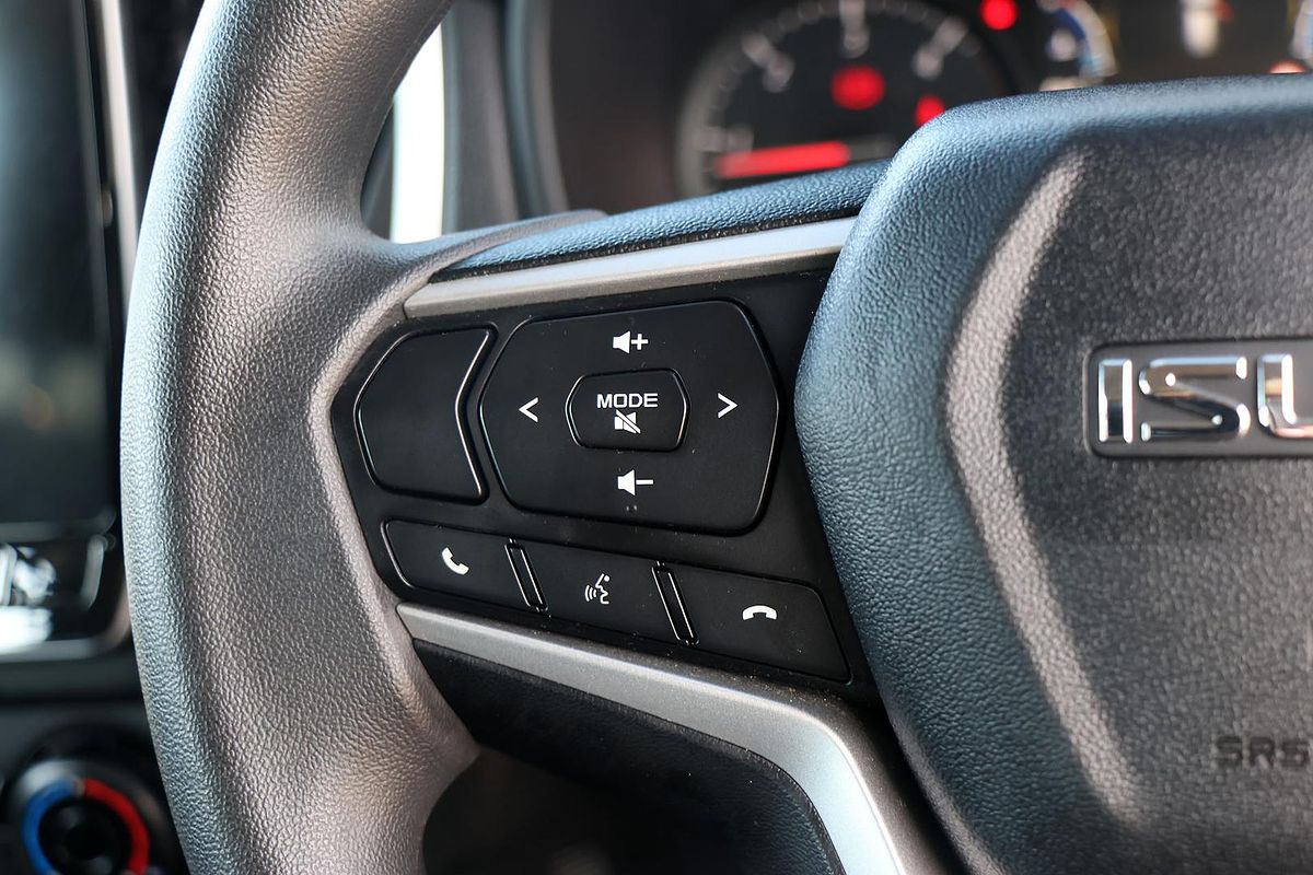 2022 Isuzu MU-X LS-M