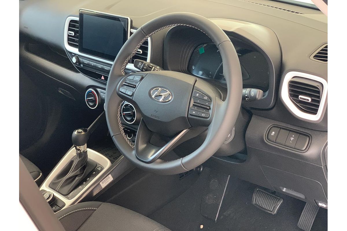 2025 Hyundai Venue Active QX.V5