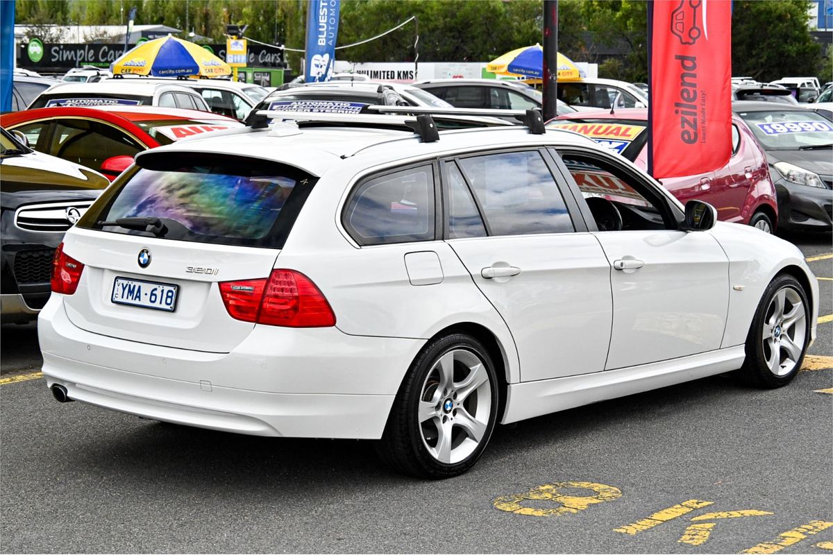2011 BMW 3 Series 320i Lifestyle E91