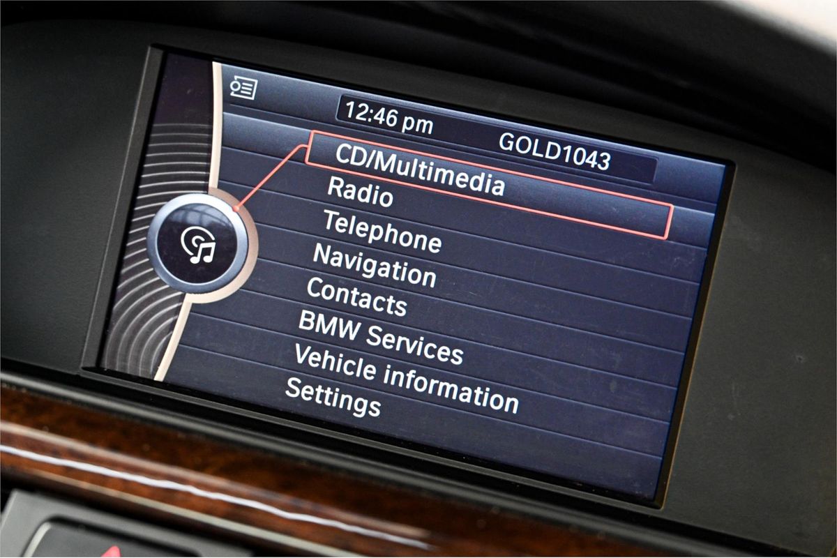 2011 BMW 3 Series 320i Lifestyle E91